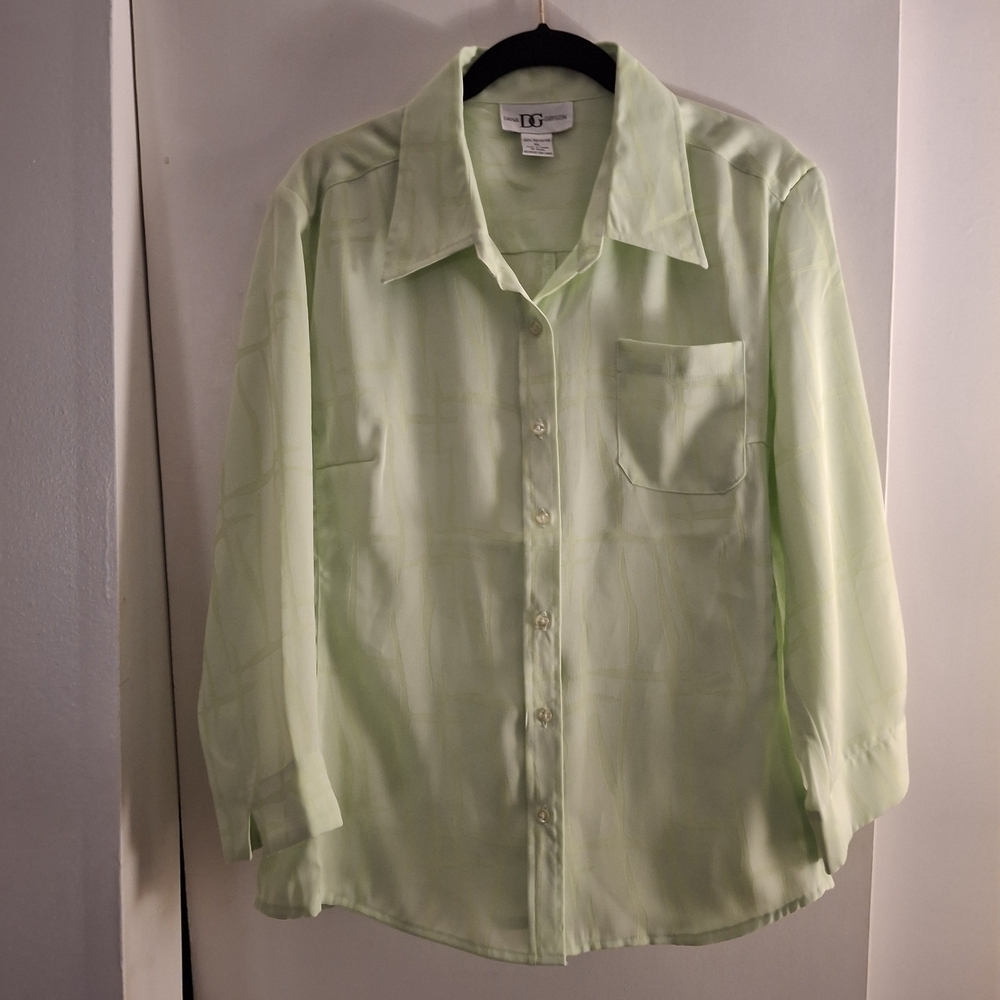 Dana Gibson Women's Light Green Patterened 3/4 Sleeve Shirt